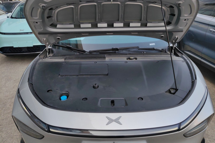 小鹏P7+ 2024款 长续航 Max机舱底盘24