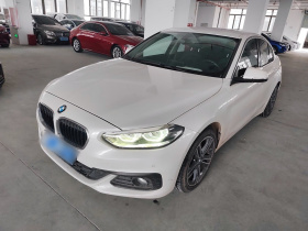 宝马1系 2019款 118i 时尚型