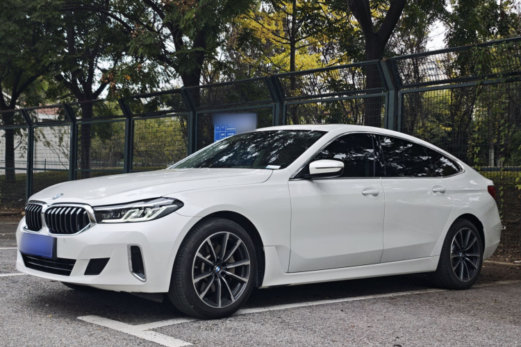 宝马6系GT 2022款 630i 豪华设计套装车身外观1