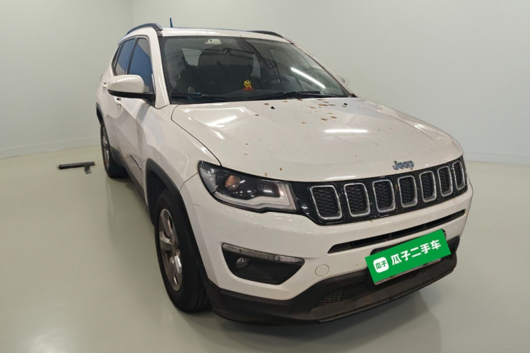 Jeep 指南者 2019款 200TS 自动优享-互联大屏版车身外观3