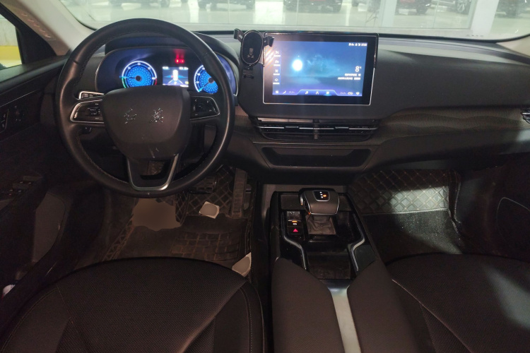 红旗E-QM5 2023款 改款 基础出行版中控内饰7002