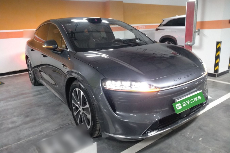 鸿蒙智行 智界R7 2025款 增程 251km Max车身外观3