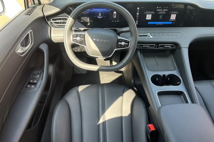 荣威D7 2025款 DMH 125km 世界冠军版中控内饰7007