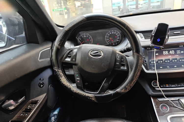 陆风X7 2016款 2.0T 全景尊贵版中控内饰13