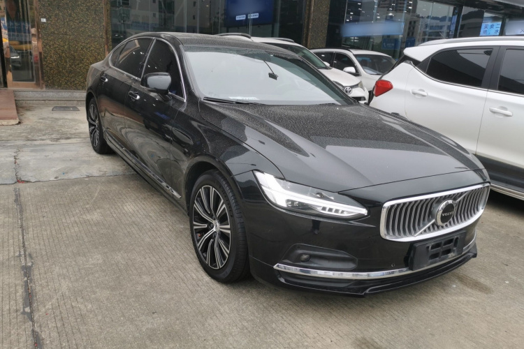 沃尔沃S90 2021款 B5 智逸豪华版车身外观3