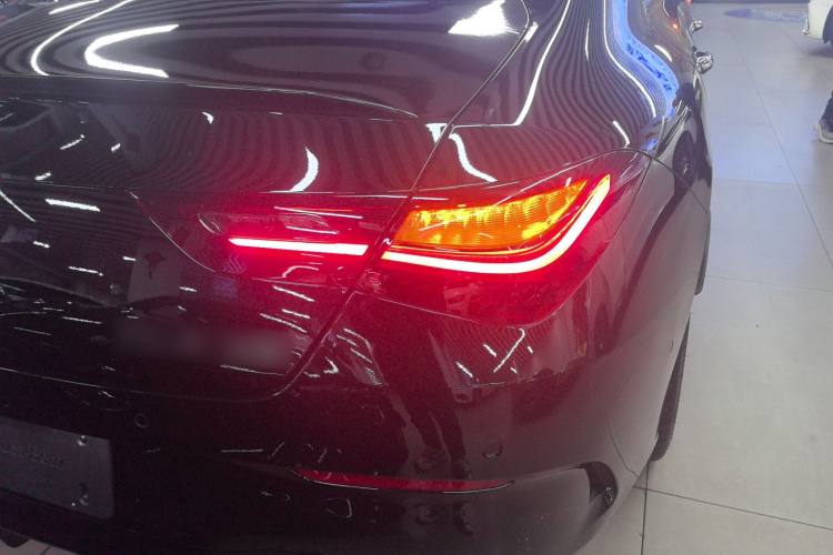 奔驰CLA AMG 2026款 AMG CLA 35 4MATIC车身外观9