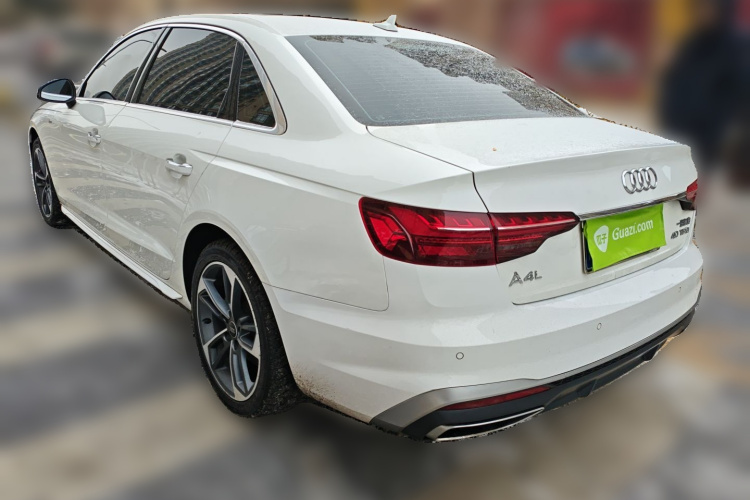 奥迪A4L 2022款 40 TFSI 时尚动感型车身外观5