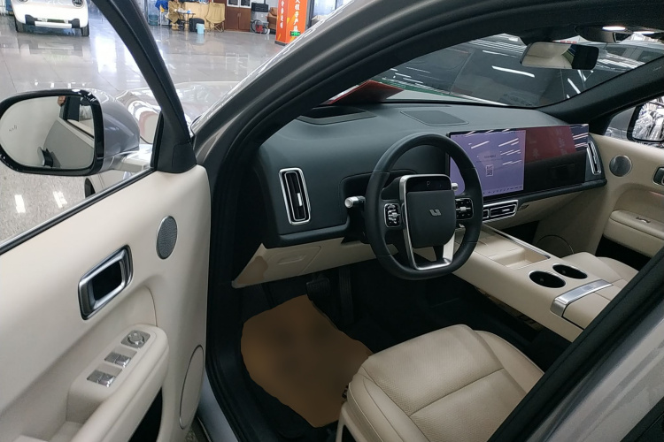 理想汽车 理想L8 2023款 Pro局部细节19