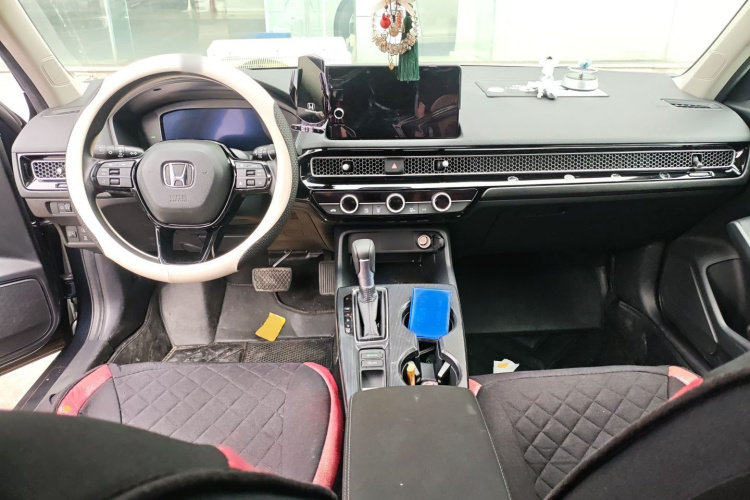 本田 思域 2022款 240TURBO CVT劲动版中控内饰7002