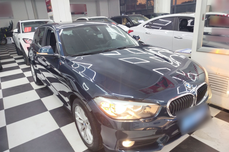 宝马1系(进口) 2016款 118i 领先型车身外观6002