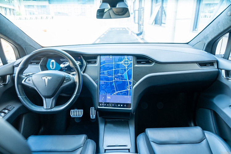 特斯拉 Model X 2019款 Performance 高性能版车身外观6013