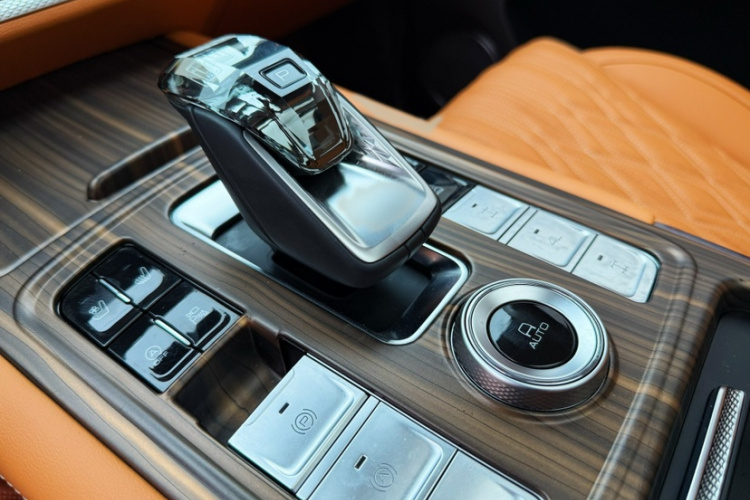 坦克500 2022款 3.0T 运动版 造境型 5座中控内饰7004