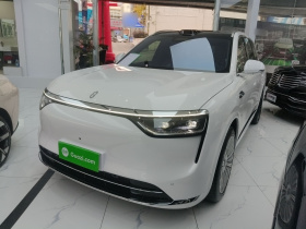 鸿蒙智行 问界M8 2025款 增程 Max+版 53.4kWh 5座版