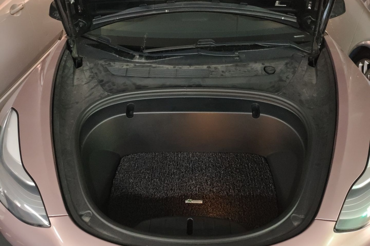 特斯拉 Model 3 2020款 标准续航后驱升级版局部细节24