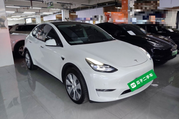 特斯拉 Model Y 2022款 改款 长续航全轮驱动版车身外观3