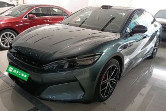 比亚迪 汉L 2025款 DM-p 四驱激光雷达旗舰型