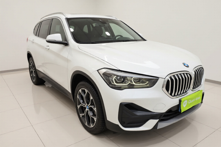 宝马X1 2022款 sDrive25Li 领先型车身外观3