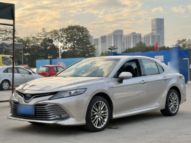 丰田 凯美瑞 2019款 改款 双擎 2.5HG 豪华版