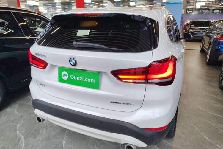 宝马X1 2022款 sDrive25Li 领先型车身外观6004