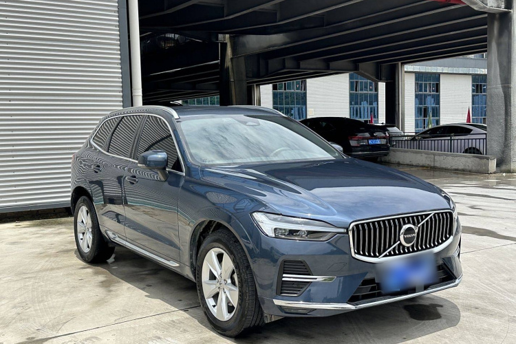 沃尔沃XC60 2022款 B5 四驱智逸豪华版车身外观6004