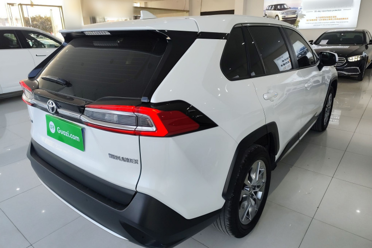 丰田 威兰达 2021款 2.0L CVT两驱豪华版车身外观7