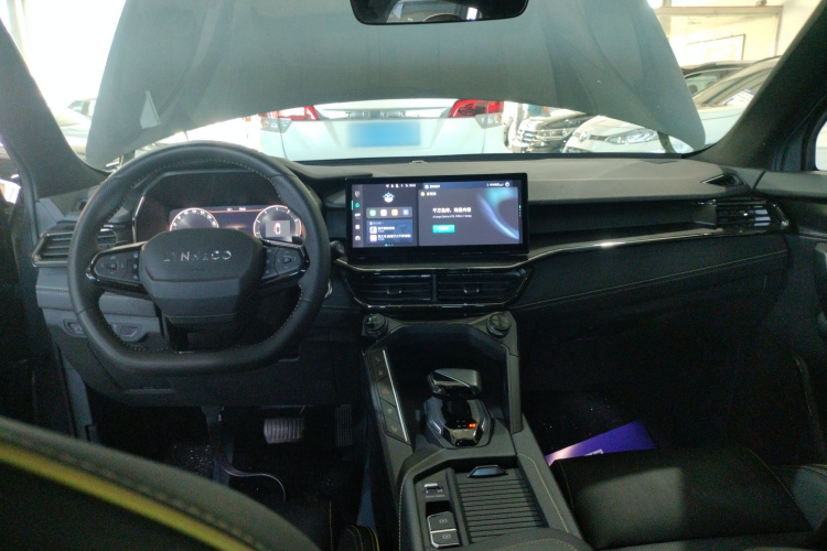 领克06 2023款 Remix 1.5T 劲Halo中控内饰12