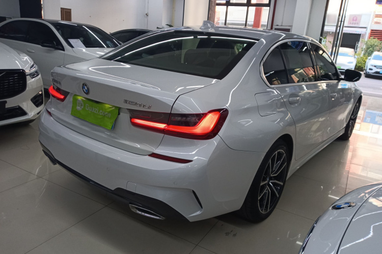 宝马3系 2022款 改款 320Li M运动套装车身外观6005