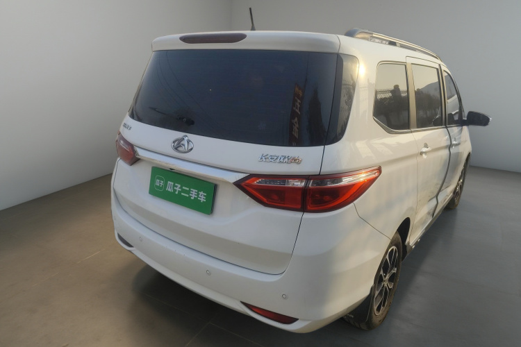 长安凯程 长安欧尚A600 2016款 1.5L 手动豪华型7座车身外观7