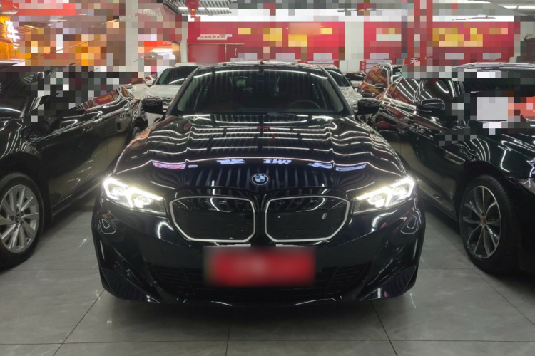宝马i3 2024款 eDrive 40 L 曜夜套装车身外观2