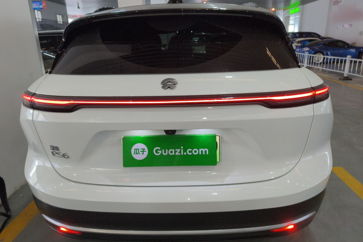 蔚来ES6 2023款 75kWh车身外观6