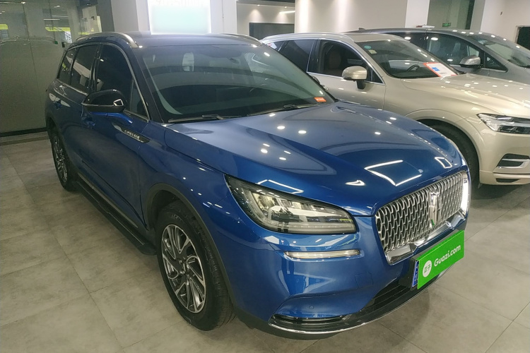 林肯 冒险家 2022款 2.0T 两驱尊享版车身外观3