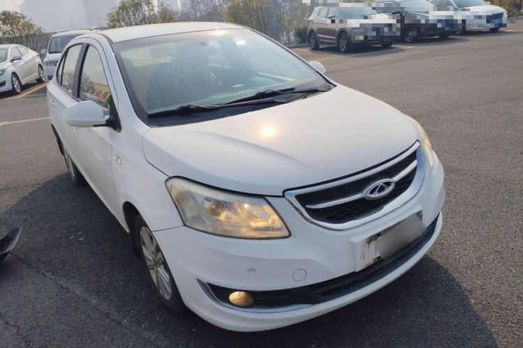 奇瑞E3 2015款 1.5L 手动智尚型车身外观3