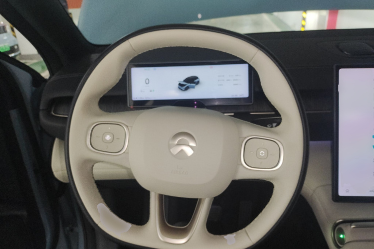 蔚来ES6 2024款 75kWh中控内饰13