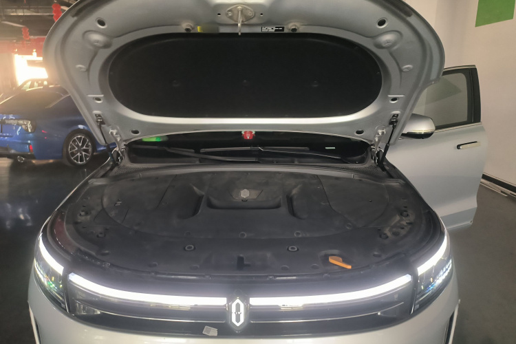 鸿蒙智行 问界M7 2024款 1.5T 后驱Plus版 5座机舱底盘24