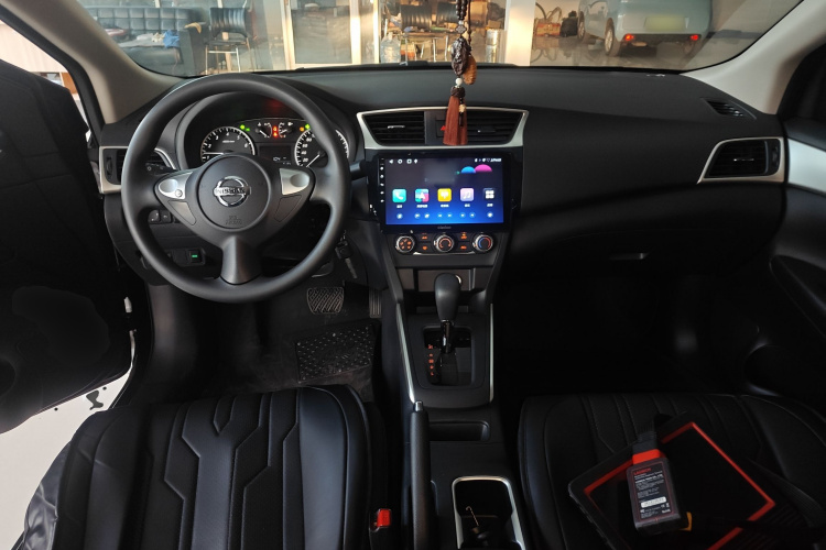 日产 轩逸 2024款 改款二 经典 1.6XE CVT舒适版中控内饰12