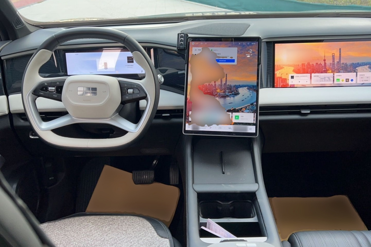 吉利银河 银河L7 2024款 1.5T 115km PLUS  龙腾版中控内饰7002