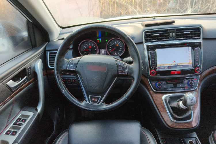 哈弗H6 2015款 改款 运动版 1.5T 手动两驱精英型中控内饰13