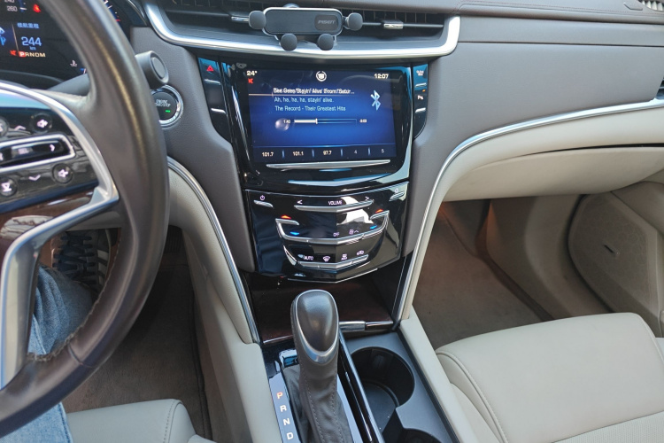 凯迪拉克XTS 2014款 28T 舒适型局部细节16