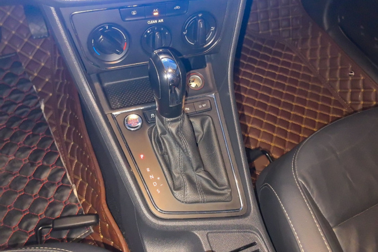 大众 朗逸 2017款 1.6L 自动舒适版局部细节18