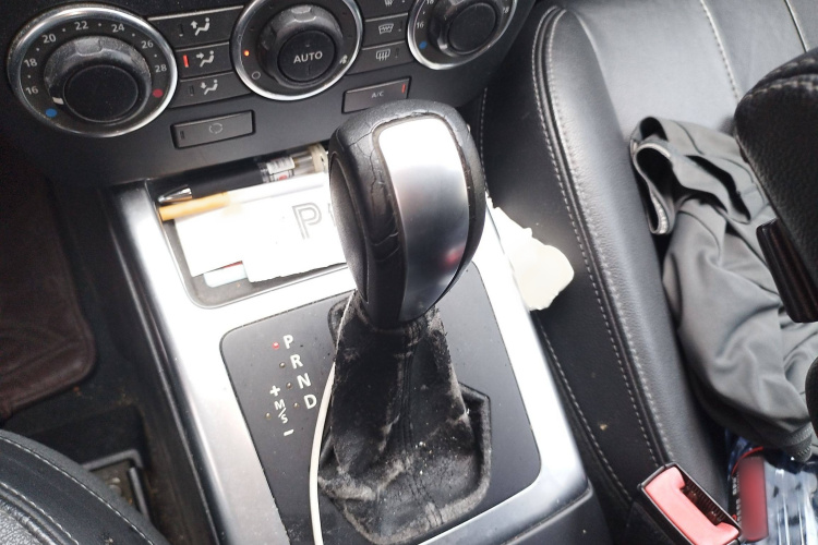 路虎 神行者2 2013款 2.2T SD4 SE柴油版局部细节18