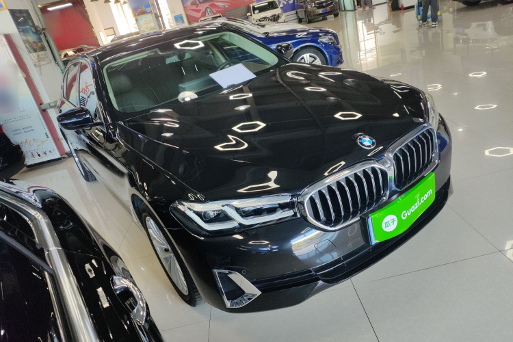 宝马5系 2021款 525Li 豪华套装车身外观3