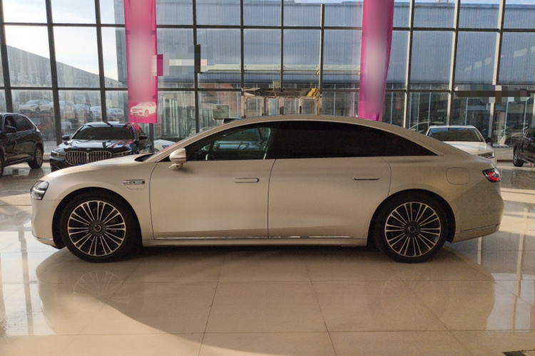 鸿蒙智行 享界S9 2024款 纯电 Ultra 四驱旗舰版车身外观4