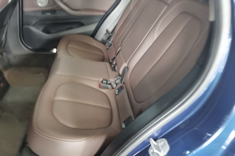 宝马X1 2021款 sDrive25Li 领先型中控内饰21