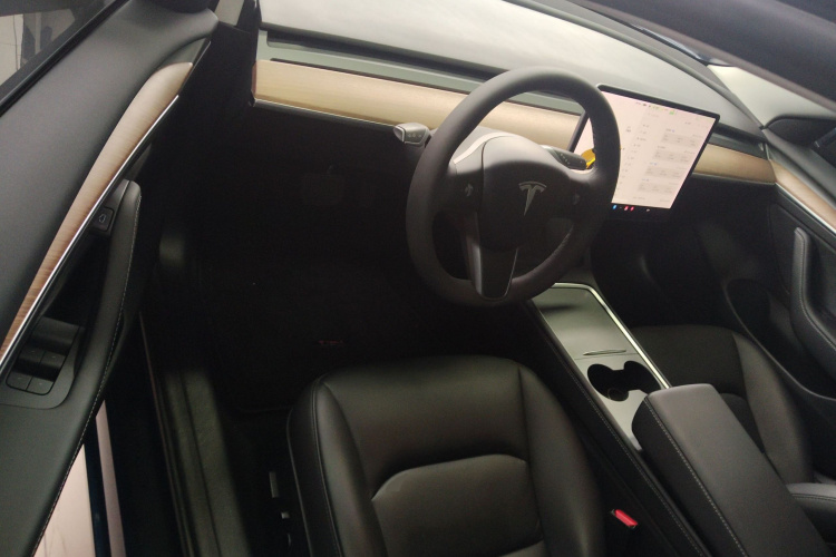 特斯拉 Model 3 2021款 标准续航后驱升级版中控内饰20