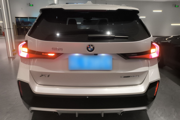 宝马X1 2023款 sDrive25Li M运动套装车身外观6