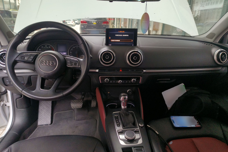 奥迪A3 2019款 Limousine 35 TFSI 风尚型 国VI中控内饰7002