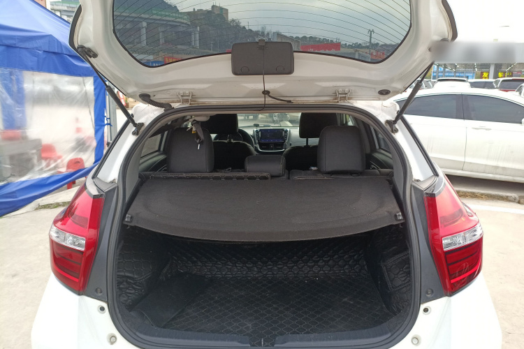 丰田 YARiS L 致炫 2016款 改款 1.5E CVT魅动版机舱底盘23