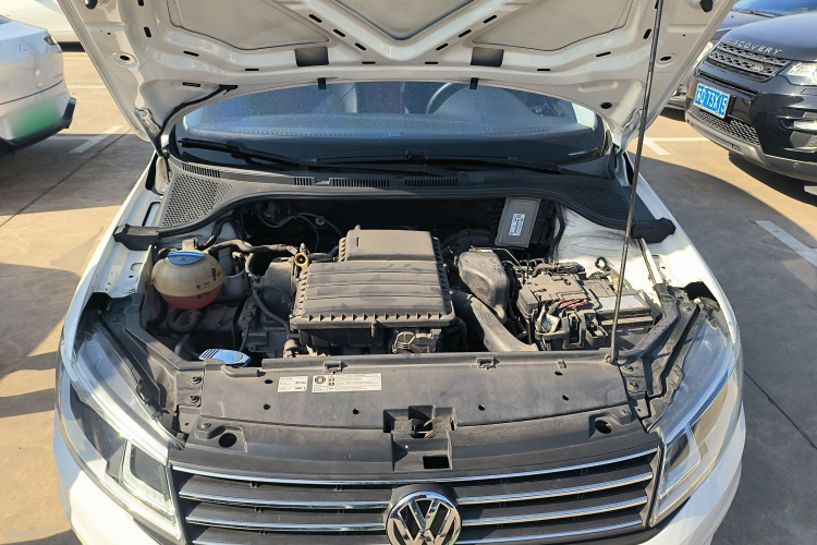 大众 桑塔纳 2016款 1.6L 自动舒适版机舱底盘24