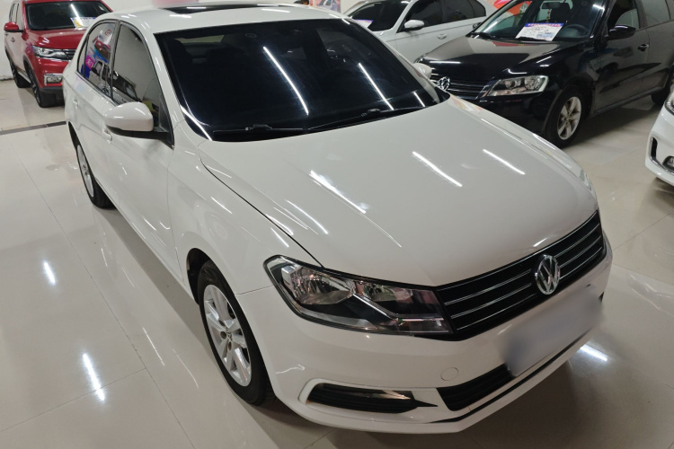 大众 桑塔纳 2016款 1.6L 手动舒适版车身外观3