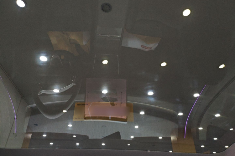 特斯拉 Model Y 2025款 后轮驱动版中控内饰22